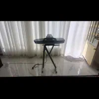 اتو ایستاده وحالت،نشسته،میباشد