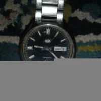 یک عدد ساعت سکو 5 ژاپن