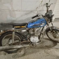 موتور سیکلت پیشرو