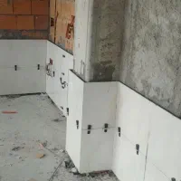 شاگرد برای کاشیکاری...