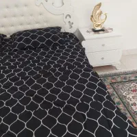 تخت و دوعدد پاتختی با آینه ودراور