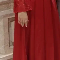 لباس جشن قرمز