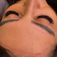 اکستنشن مژه با قیمت استثناعی