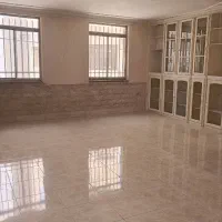 ویلایی ۲طبقه ۲نبش **شهید کامیاب **غرق نور