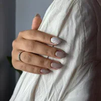 طرح تخفیف کاشت ناخن ژلیش ترمیم