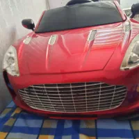 ماشین شارژی دو موتوره.  بزرگ
