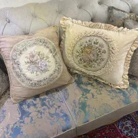 ۲ عدد کوسن مخمل آنتیک آلمانی