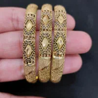 النگو اماراتی