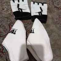 دستکش و پابند ورزشی
