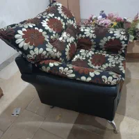 یکدست مبل و دو عدد کمد