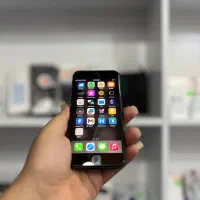iPhone SE 2020 ۱۲۸