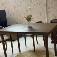 میز ناهارخوری