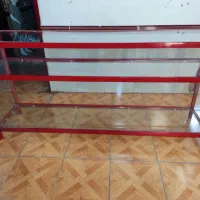 ویترین شیشه ای