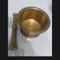 هاونگ در حد نو وزن ۳.۵ کیلو و لوازم دیگر