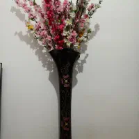 دوعدد گلدان همراه گل