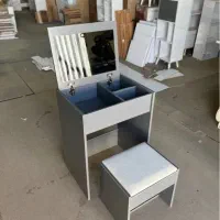 میز ارایش مینیمال