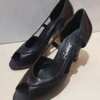 کفش چرم زنانه