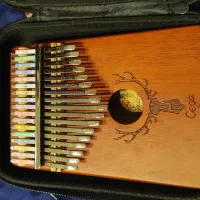 گیتار/کالیمبا