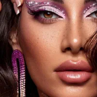 آموزش آرایشگری و(میکاپ)
