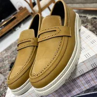 کفش|کیف، کفش، کمربند|شیراز, شهرک مفتح|دیوار