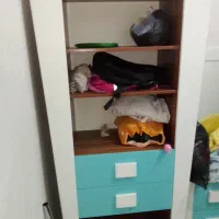 کتابخانه و کمد لباس
