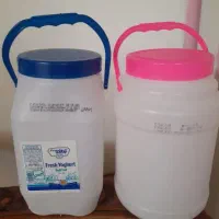 دبه ماست ۲لیتری وشیشه مربا وترشی
