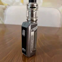 دستگاه ویپ geek vape s100
