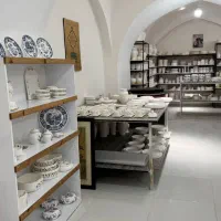 استخدام نیروی آقا یا خانوم و ترجیحا جوان