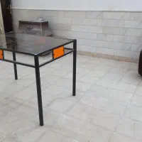 میز نهار خوری فلزی