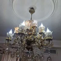 دوعدد لوستر و آیینه شمعدان