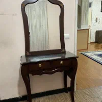 کنسول و آینه