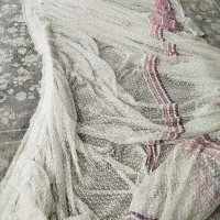 پرده برای پذیرایی و اتاق حدودا ۴.۵متر دوخته شده