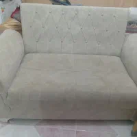 2عدد مبل تمیز 1عدد دونفره 1عدد3نفره در حد