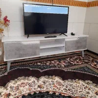 فروش تلویزیون ال سیدی با میزش