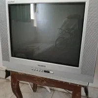 یک دستگاه t.v سامسونگ ۲۴اینچ