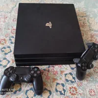 Ps4 pro کپی خور دو دسته همراه با دیسک بازی