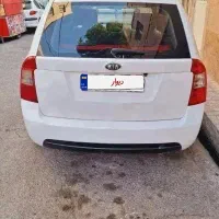 کیا کارنز 2010 فروش فوری