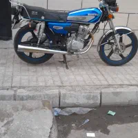 خدمات  با موتور انجام میدم  موتور دارم