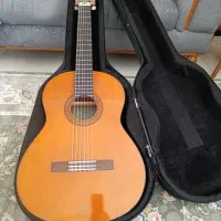 گیتار یاماها c40