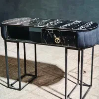 میز کاشت ناخن
