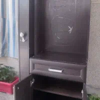 جاکفشی و کمد