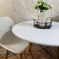 میز صندلی سفید