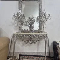 آیینه و شمعدان برنزی