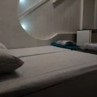 مهمانپذیر   . هتل . مسافرخانه. منزل مبله.