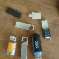 فلش از ۸ تا ۶۴ یکجا فروخته میشود