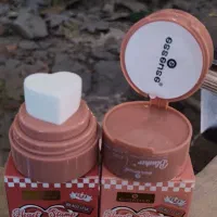 رژگونه پد قلبی اسنس