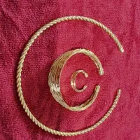 سرویس سفید وزرد در حد ۲ ساعت استفاده شده وتمام..