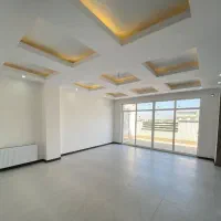 104 متر لوکس و خوش‌نقشه/غرق نور/فول امکانات