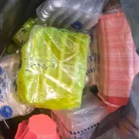 لوازم پلاستیکی وقاشق بستنی فروشی زیر قیمت