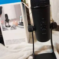 میکروفون بویا pm700
